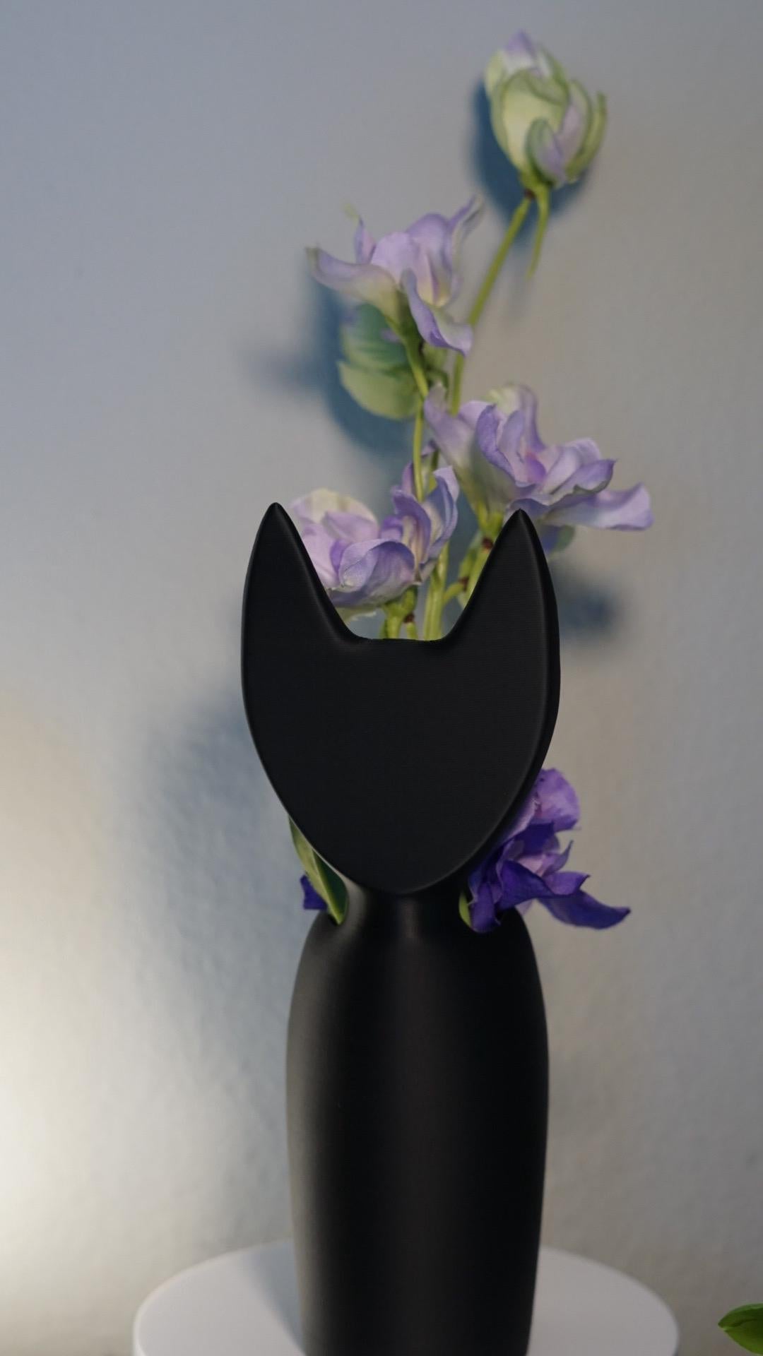 Cat Vase Minimalist-Printastic Treasures
