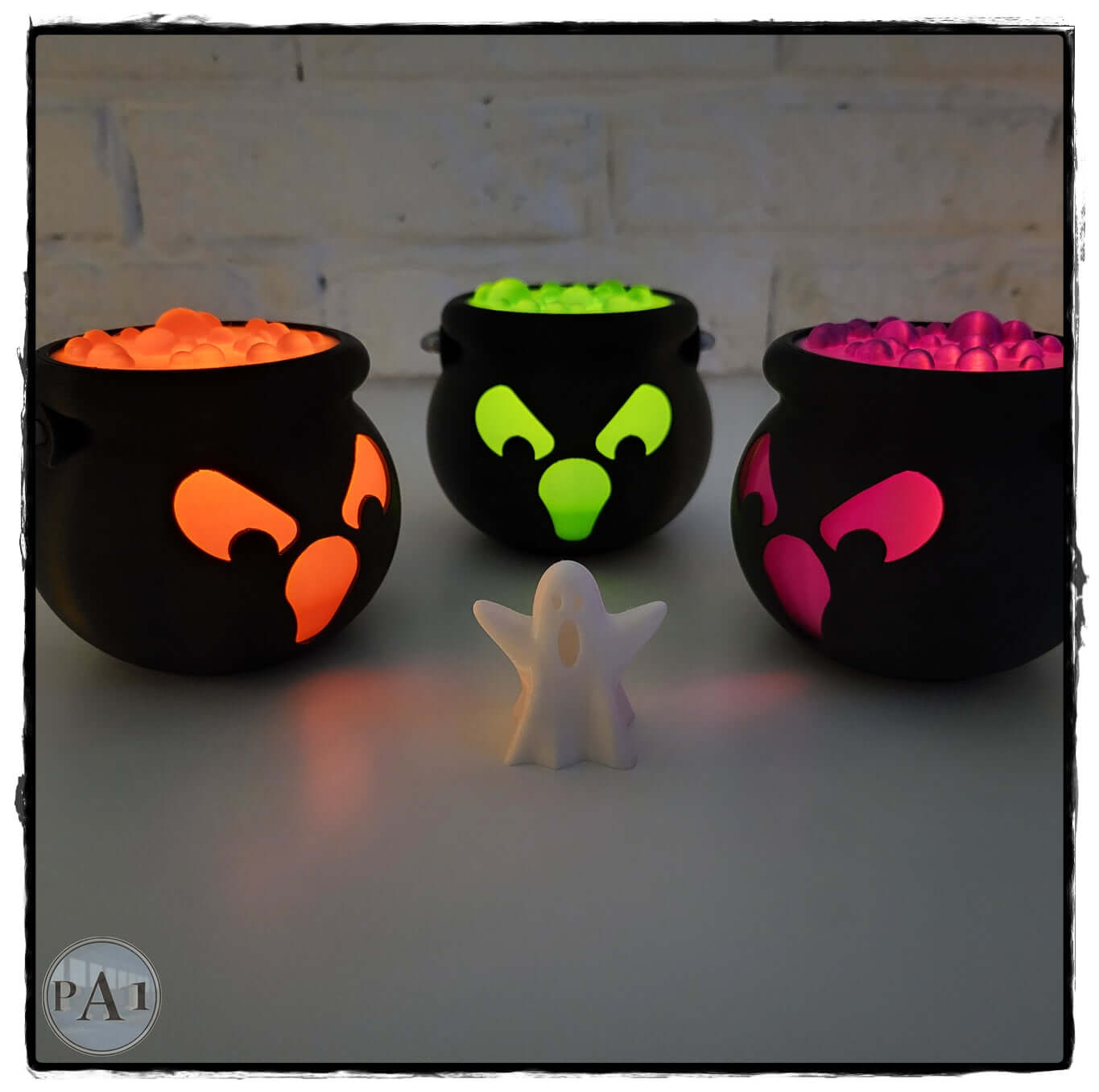 Halloween LED Cauldron Tea Light Holders – Bubbling Potion