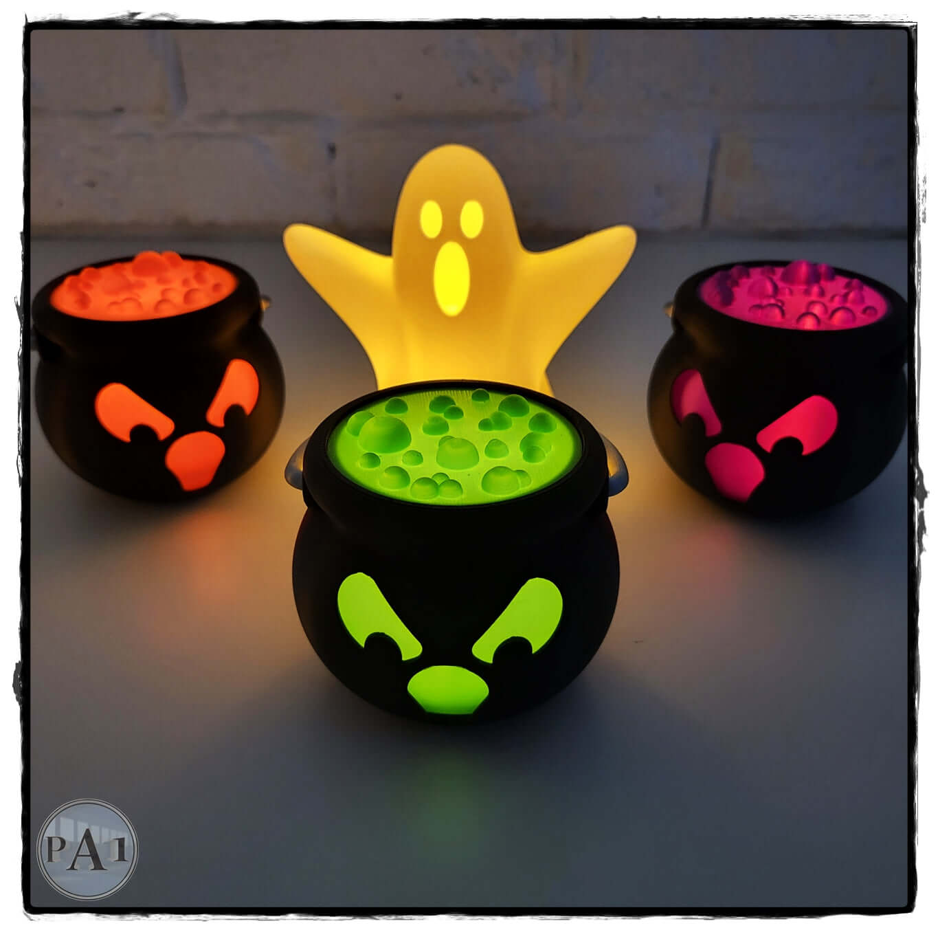 Halloween LED Cauldron Tea Light Holders – Bubbling Potion